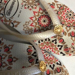 Havaianas flip flops. Amazing used condition.
